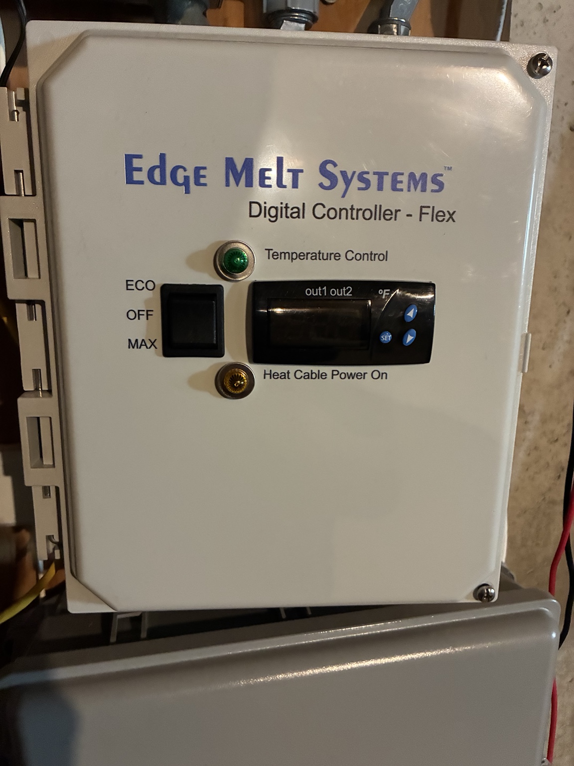 Edge Melt Systems digital heat cable controller